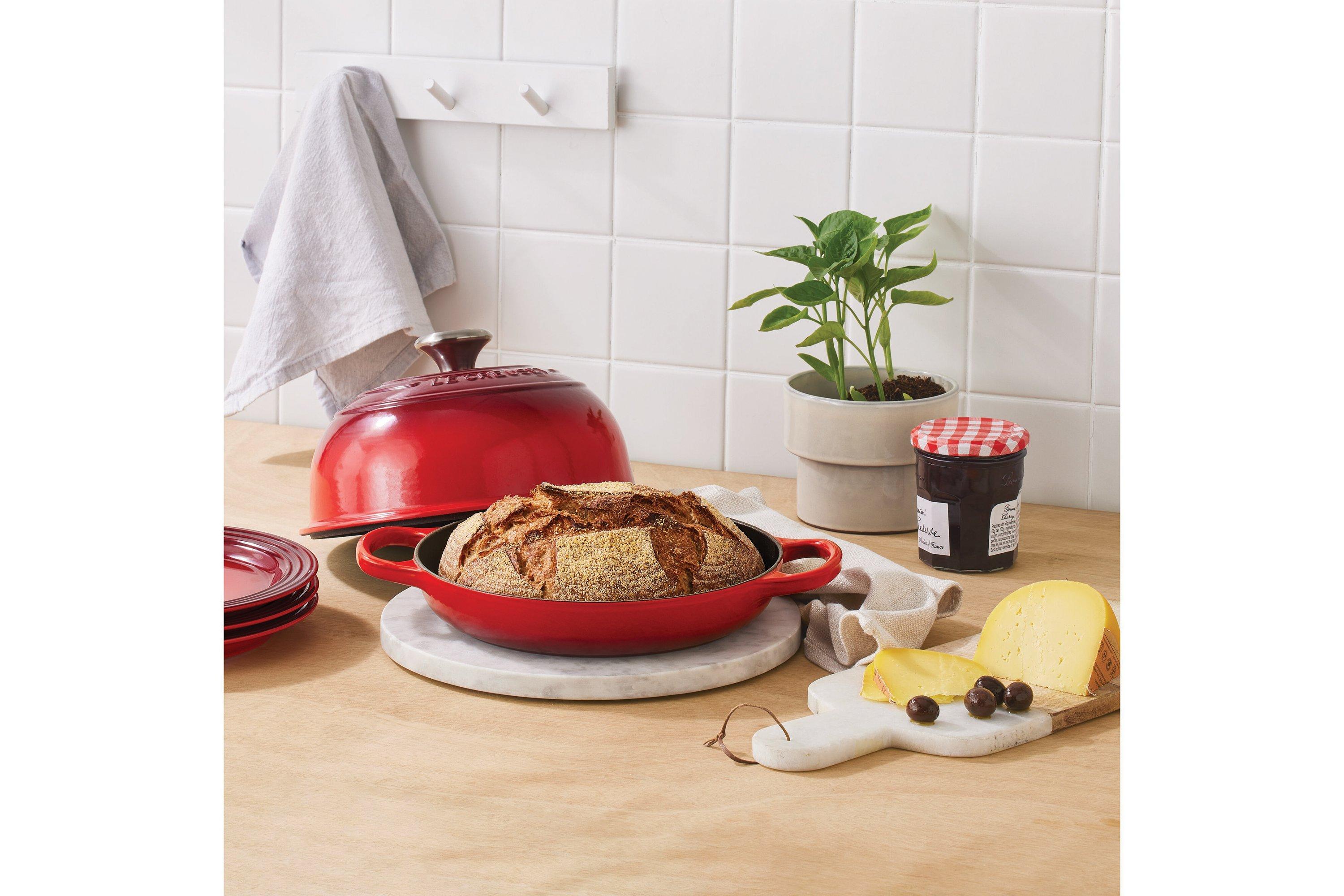 調理器具 LE CREUSET Signature Bread Oven 24cm Le Creuset Signature bread oven cocotte 24 cm, 1.6 L, red