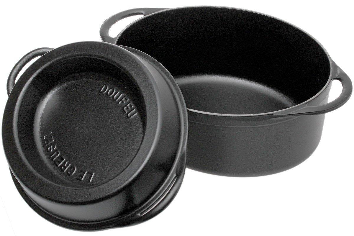 Cocotte Le Creuset ovale 30 cm 5,7 l noir mat Achetez à prix avantageux chez knivesandtools.fr