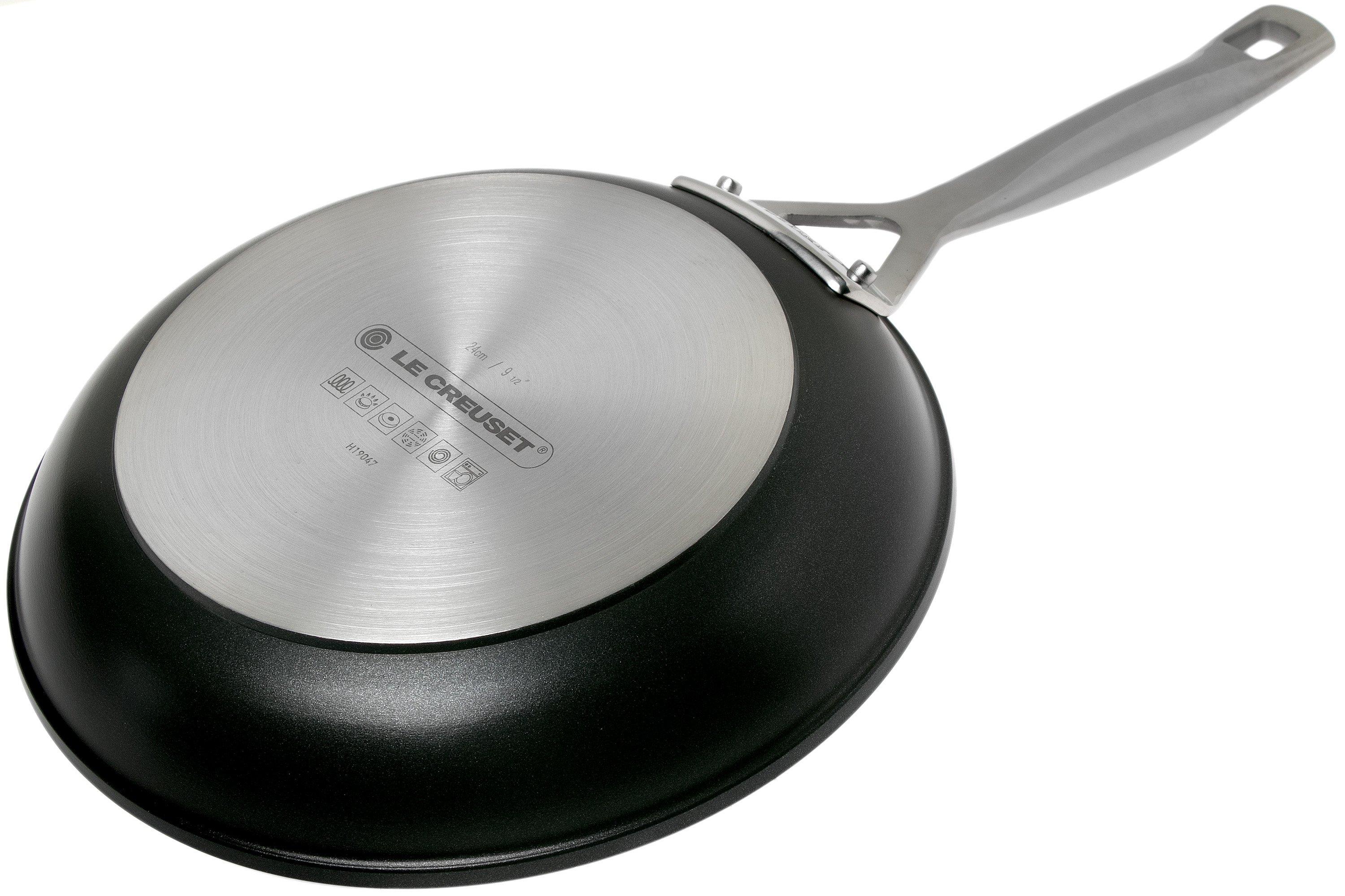 Le Creuset TNS frying pan 24 cm Advantageously shopping at Knivesandtools.ie