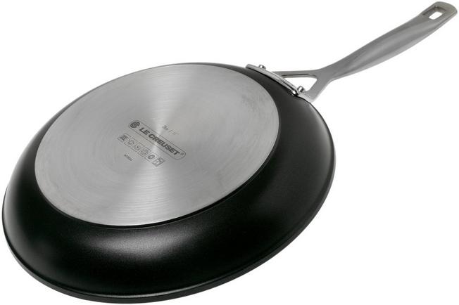 Le Creuset frying pan - 28 cm, 2.6 L, black