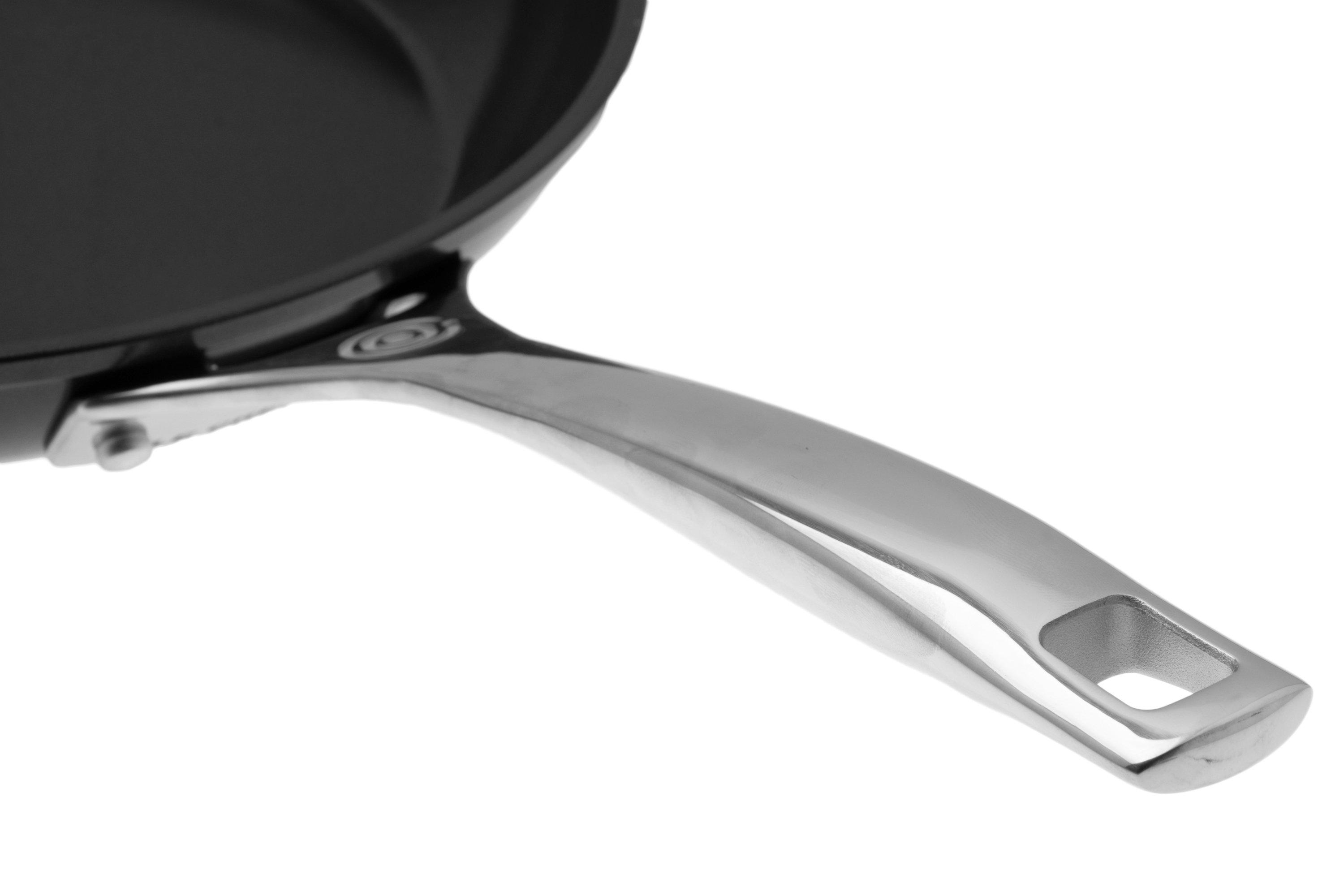 Le Creuset Frying Pan, Essential Non-Stick Ceramic frying pan, 26