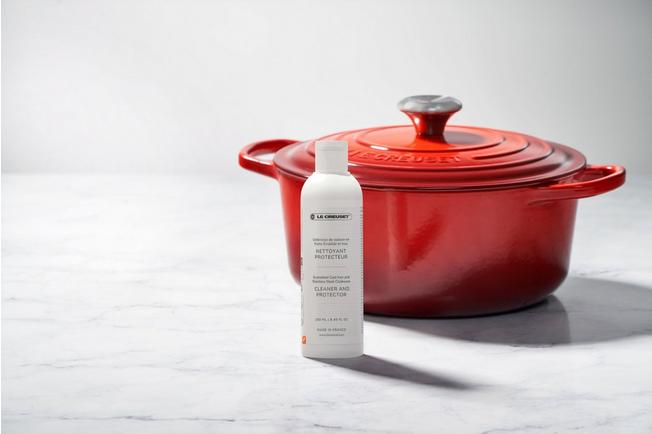Bild für Le Creuset émaillée Reinigungsmittel für Gusseisen/Steinzeug 250 ML, LC71039