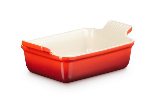 Image for Le Creuset rectangular oven dish 1.1 L, 19 cm, red