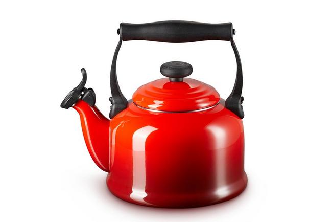 Image for Le Creuset Tradition teakettle 2,1L, red