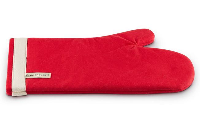 Image for Le Creuset Cherry Red oven mitt