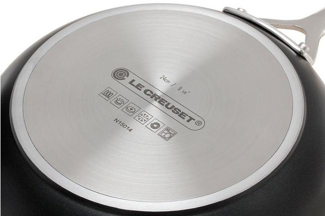 Le Creuset Toughened Non-Stick Shallow Frying Pan 24