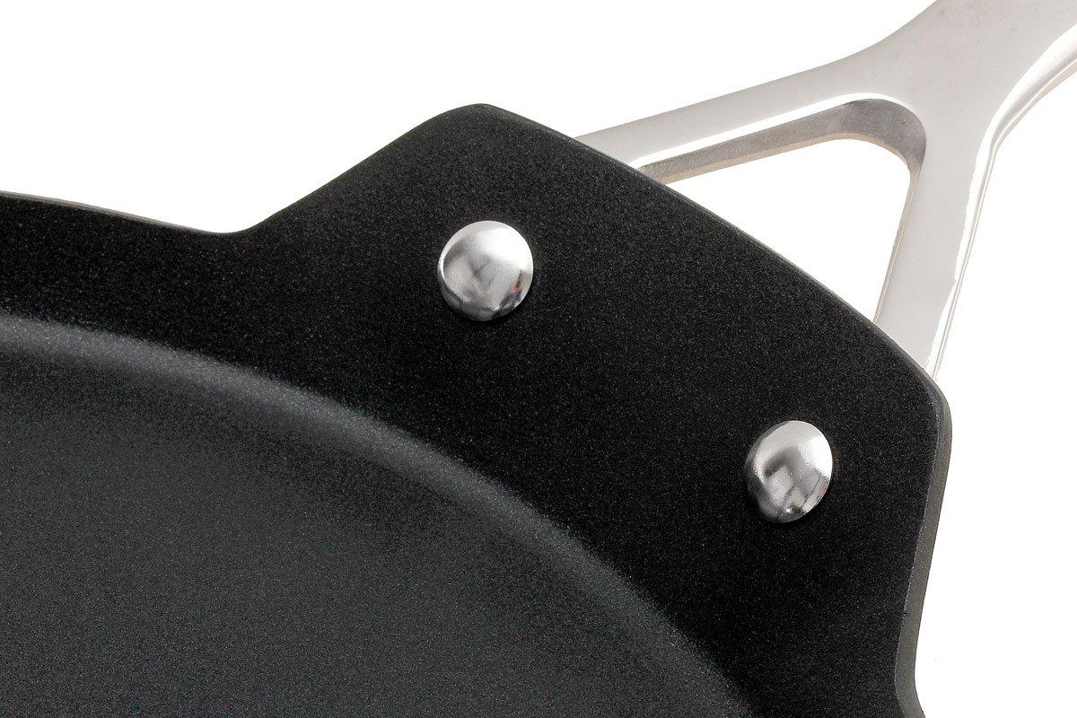 Le Creuset Les aluminum pancake pan, 24cm Advantageously