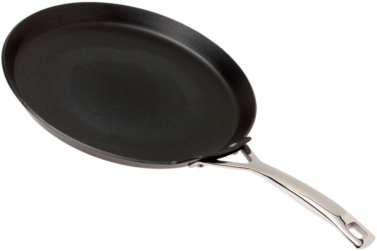 Le Creuset Les aluminium pancake pan, 30cm Advantageously