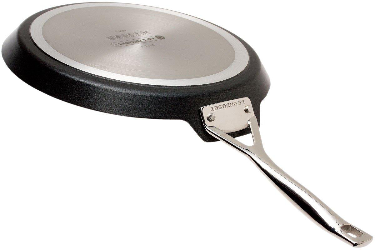 Le Creuset Les aluminium pancake pan, 30cm Advantageously