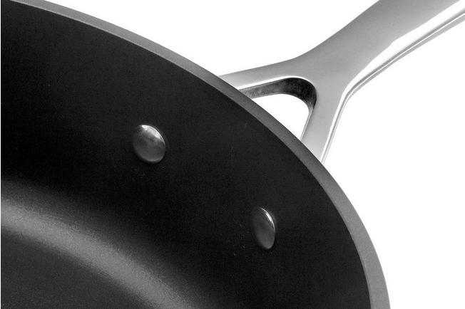 Bild für Le Creuset Aluminium-Antihaft hohe Sautépfanne, 26 cm