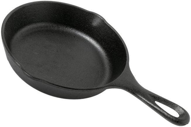 Lodge 17 Cast Iron Skillet