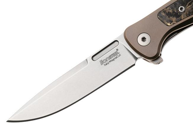 Bild für LionSteel Emmet EM01 BR Stonewashed MagnaCut, Bronze Titanium Gold Carbon Fibre Inlay, Taschenmesser, Molletta Design