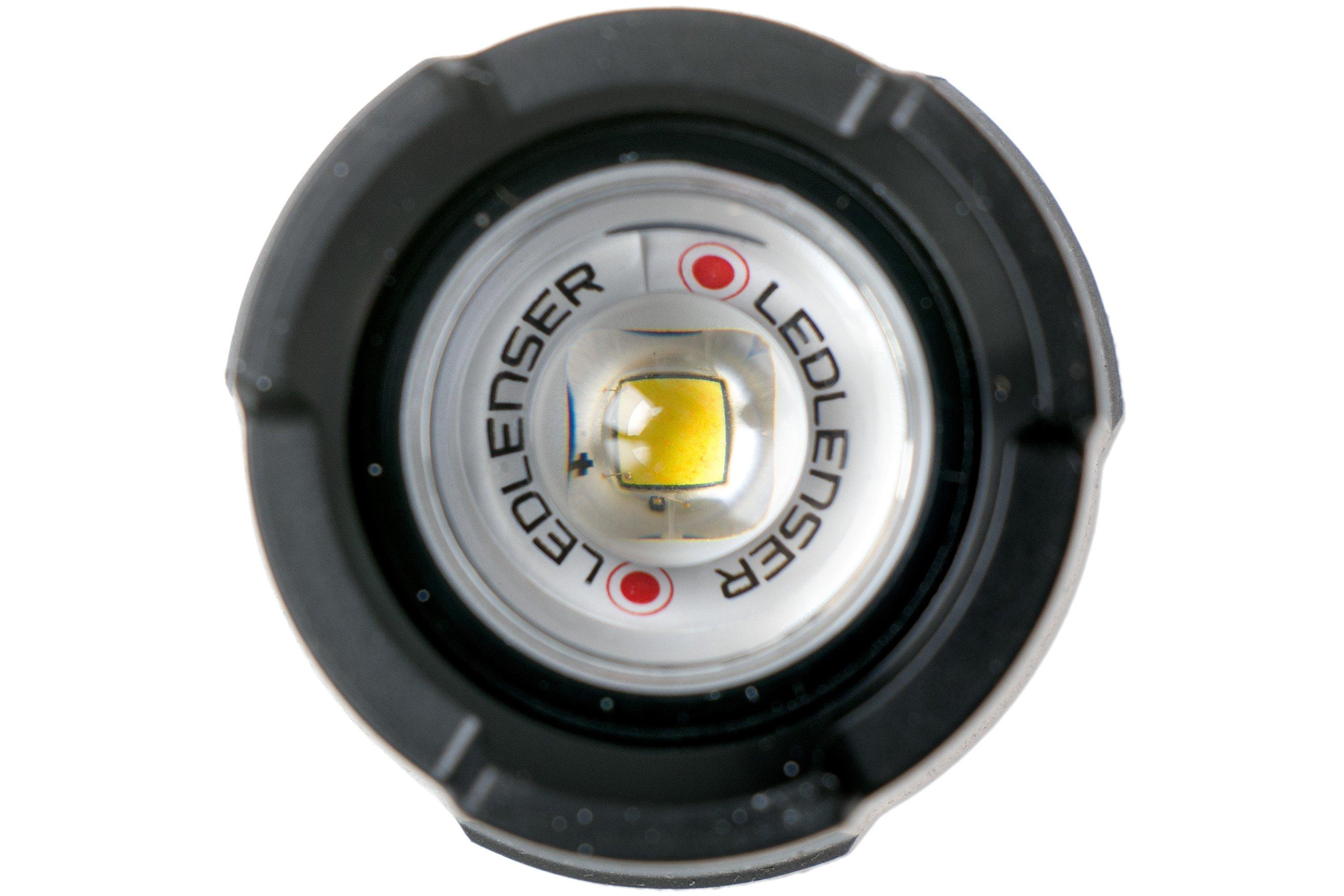 Led Lenser P5R LED-Zaklamp, 420 Lumen, 240 m, Lichtduur 15 Uur, Blisterverpakking, Zwart