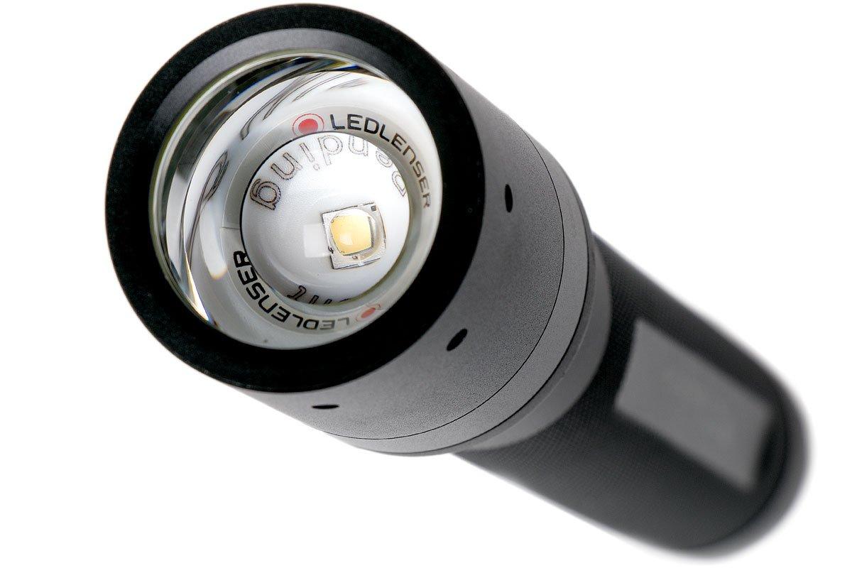 Lampe De Poche LED Lenser I9 CRI - 300 Lumens, 25h Autonomie - Réglable à Une Main - Pour Travaux De Précision