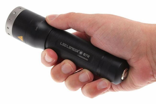 Lampe torche LENSER - M7R - LED - Rechargeable