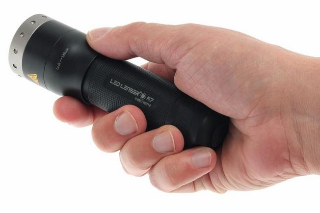 Ledlenser M7R.2  Achetez à prix avantageux chez knivesandtools.be