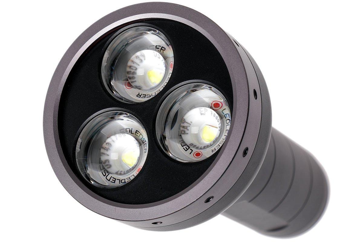 Linterna Led LENSER Outdoor MT18 3000lm recargable. LENSER-MT18