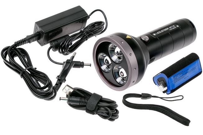 Torcia led professionale - Led Lenser MT18 3000 lumen 96h