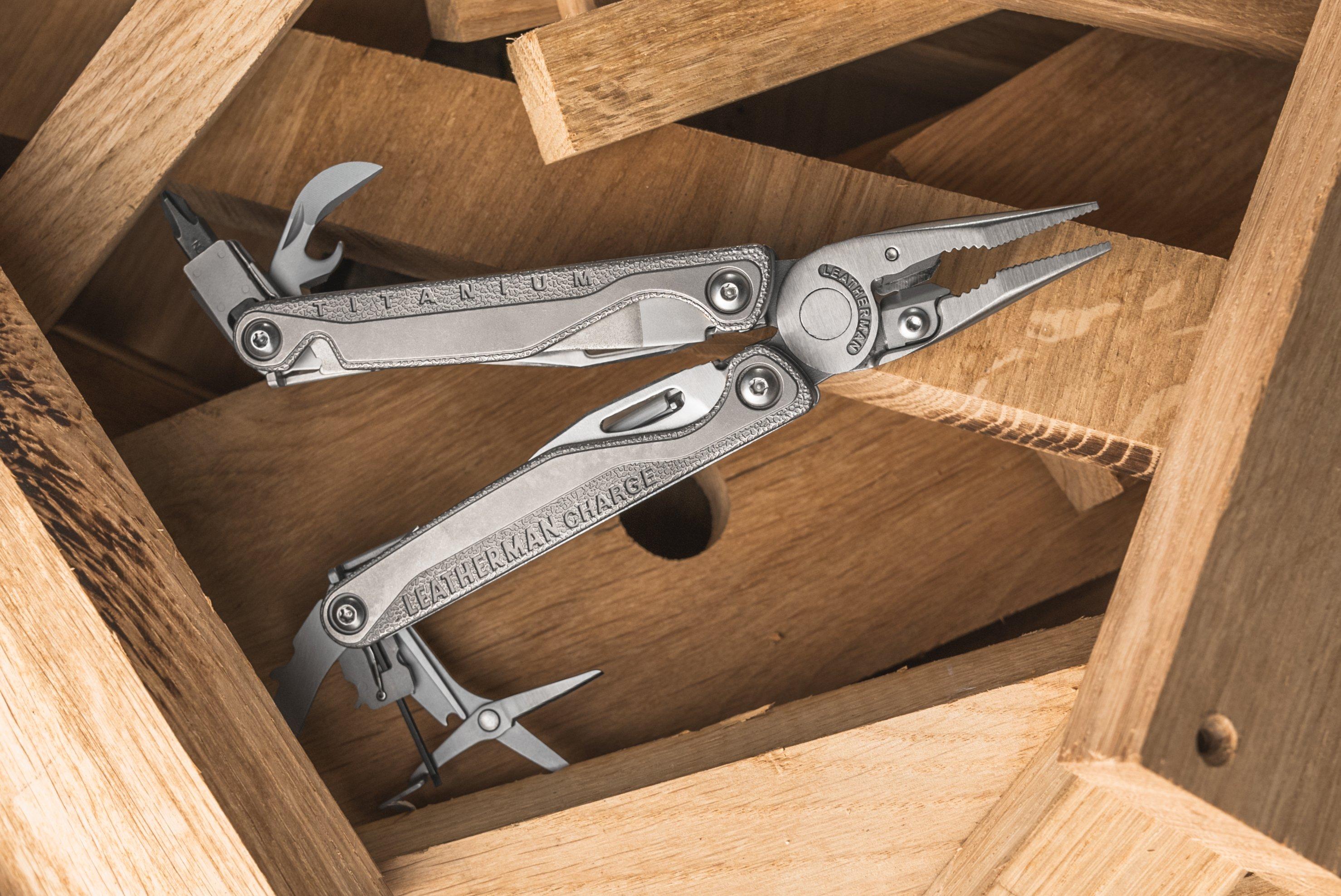 Leatherman Charge Plus TTi - Titanium multi-tool with all locking