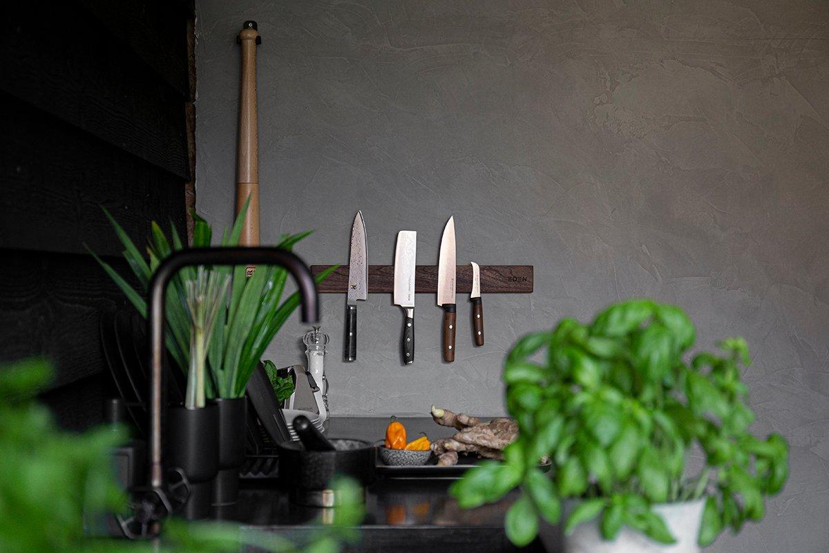 Line-up Knivesandtools-Mitarbeiter: Victor