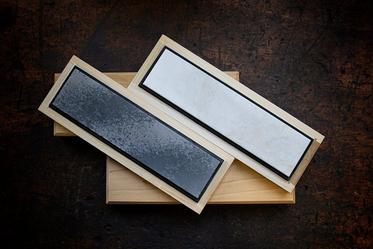 A sharpening stone made from ceramics, diamond or natural stone? Which is  the best?