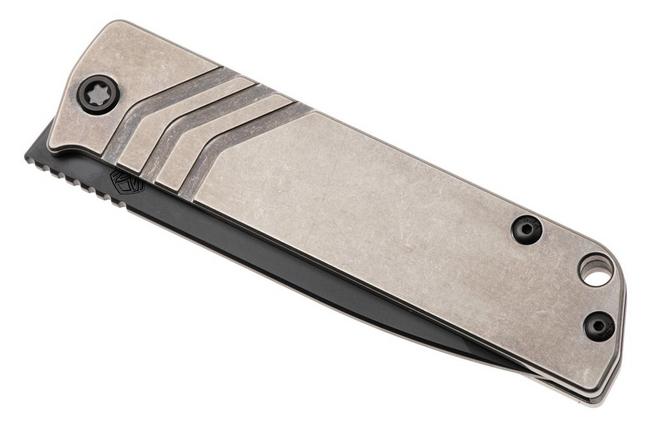 Afbeelding voor Medford The Antik 26-TA-03, DLC S45VN Tanto Blade, Tumbled Titanium Handles, Black DLC Hardware, zakmes