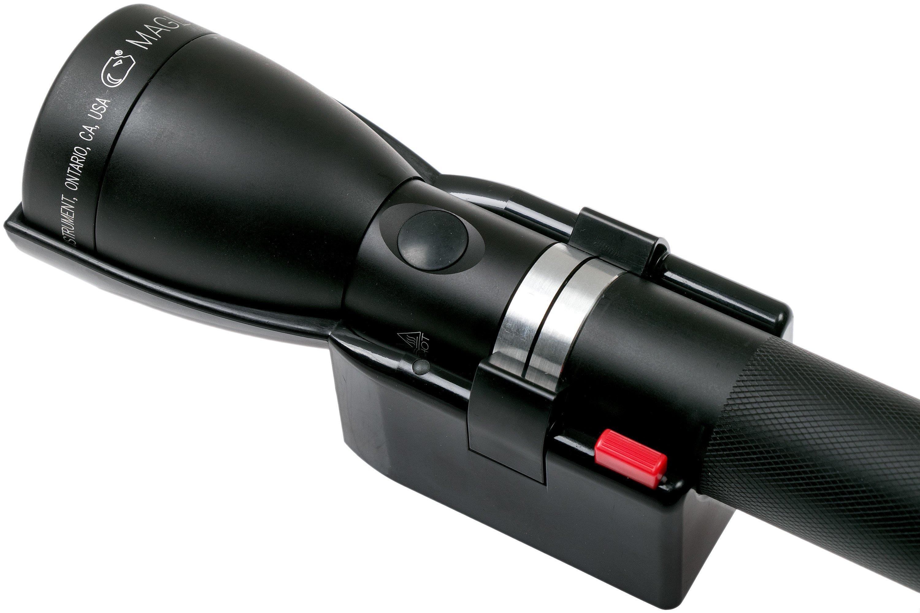 Rechargeable LED Flashlight Review: Maglite ML150LR