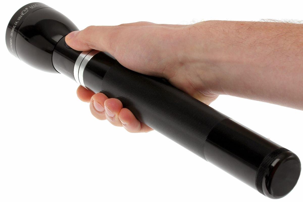 Gedachte viel Pelagisch Maglite MagCharger LED, oplaadbare ledzaklamp | Voordelig kopen bij  knivesandtools.be