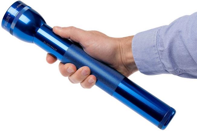 Maglite MagLED lampe de poche type 3-D cell bleu  Achetez à prix  avantageux chez knivesandtools.be