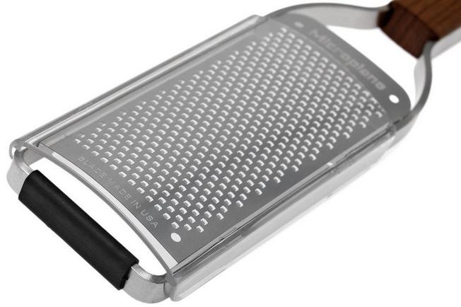 Microplane Master Grater Rasp Fine #2, Fine 43304  Achetez à prix  avantageux chez knivesandtools.be