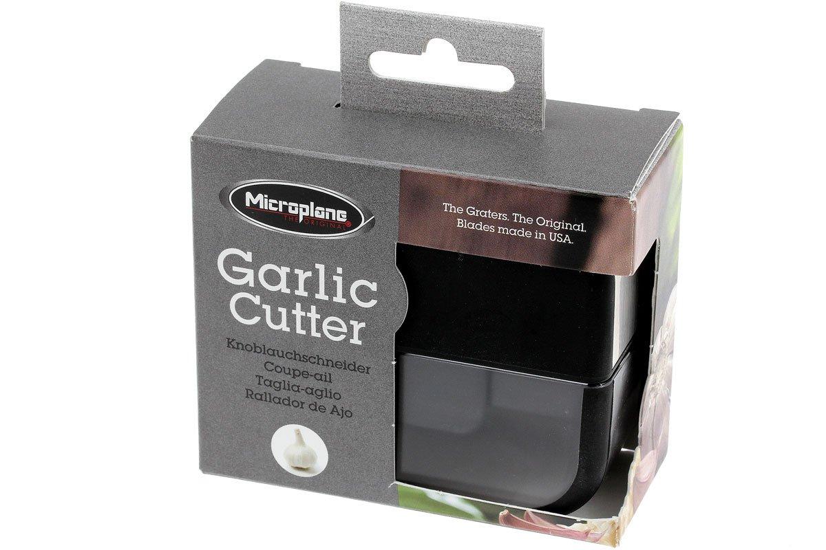 Microplane Garlic Cutter, garlic grater, black Advantageously