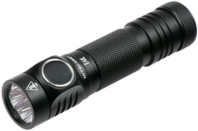 Linterna de mano recargable Nitecore EDC27 3000 Lumens color negro luz  blanco