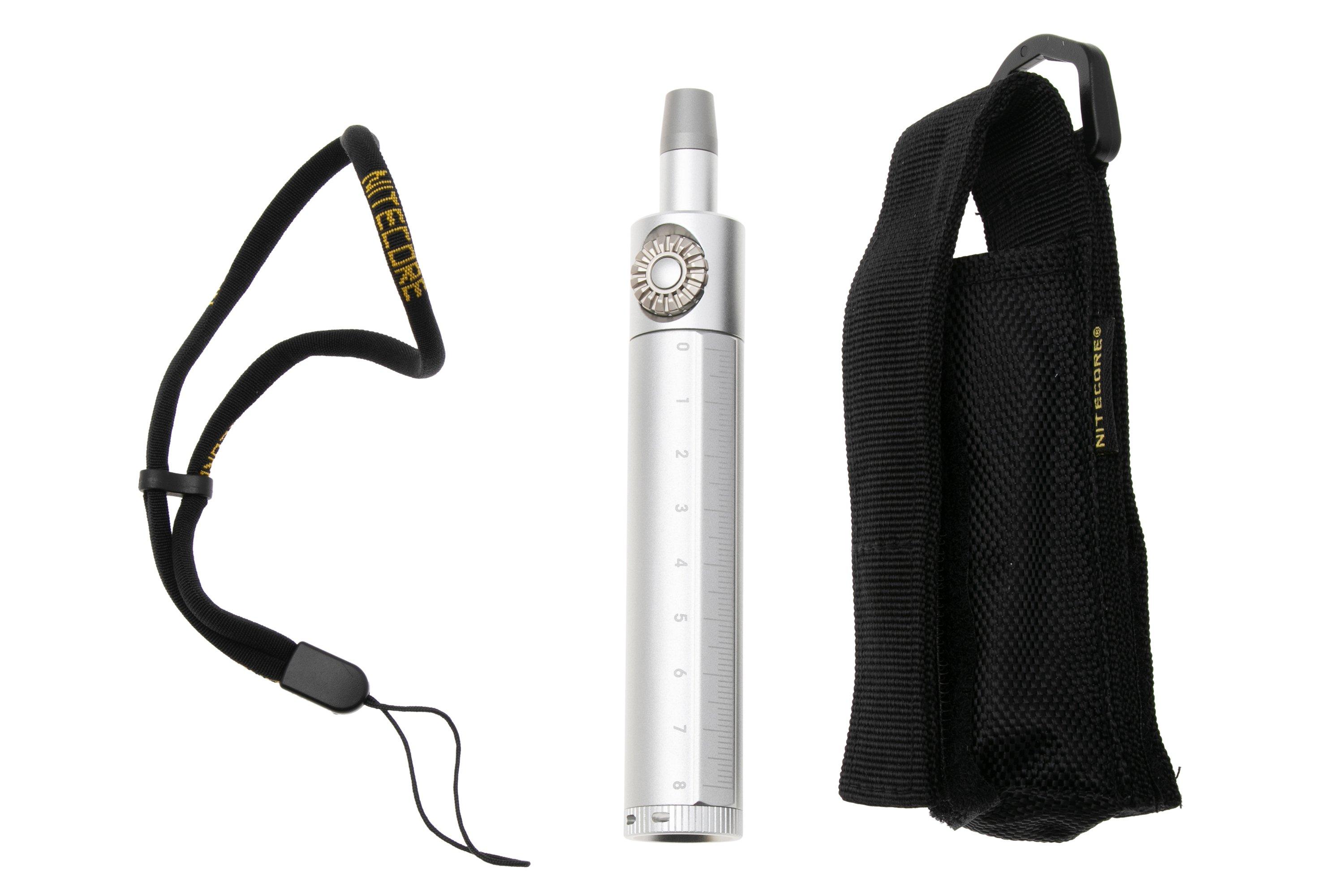 Nitecore GEM8 flashlight to identify gemstones Advantageously