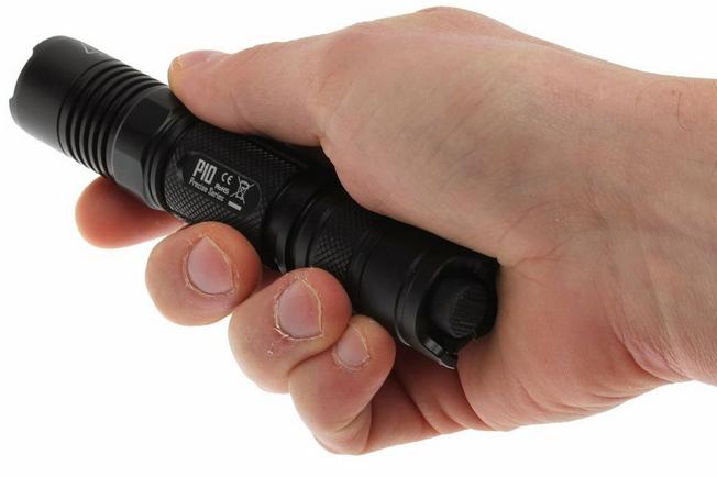 NiteCore LED-torch | at Knivesandtools.com