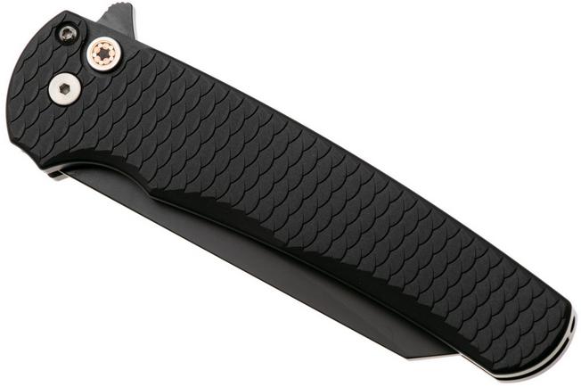 Afbeelding voor Pro-Tech Malibu 2026 Shot Show Exclusive, Mosaic Pin Button, SHOT26-MALIBU-1 DLC MagnaCut Reverse Tanto, Black Dragon Scale Aluminium, zakmes