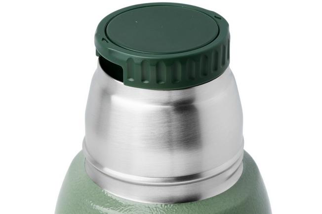 Afbeelding voor Stanley The Adventure To-Go Bottle 25oz, Hammertone Green 10-10818-052 thermosfles met schenkdop en drinkbeker, 750 ml