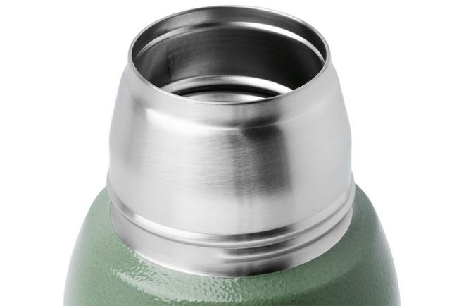 Afbeelding voor Stanley The Adventure To-Go Bottle 25oz, Hammertone Green 10-10818-052 thermosfles met schenkdop en drinkbeker, 750 ml