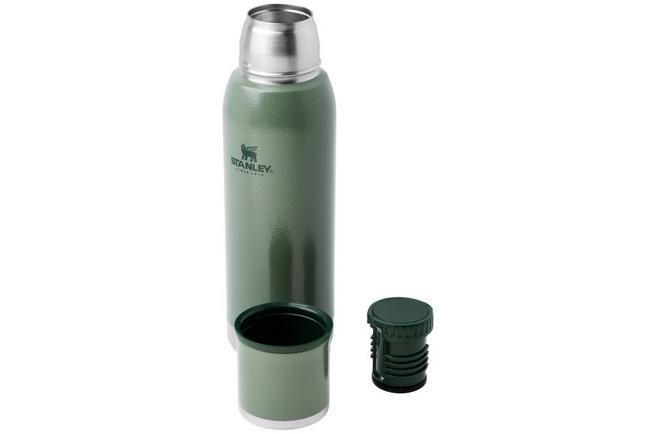 Afbeelding voor Stanley The Adventure To-Go Bottle 25oz, Hammertone Green 10-10818-052 thermosfles met schenkdop en drinkbeker, 750 ml