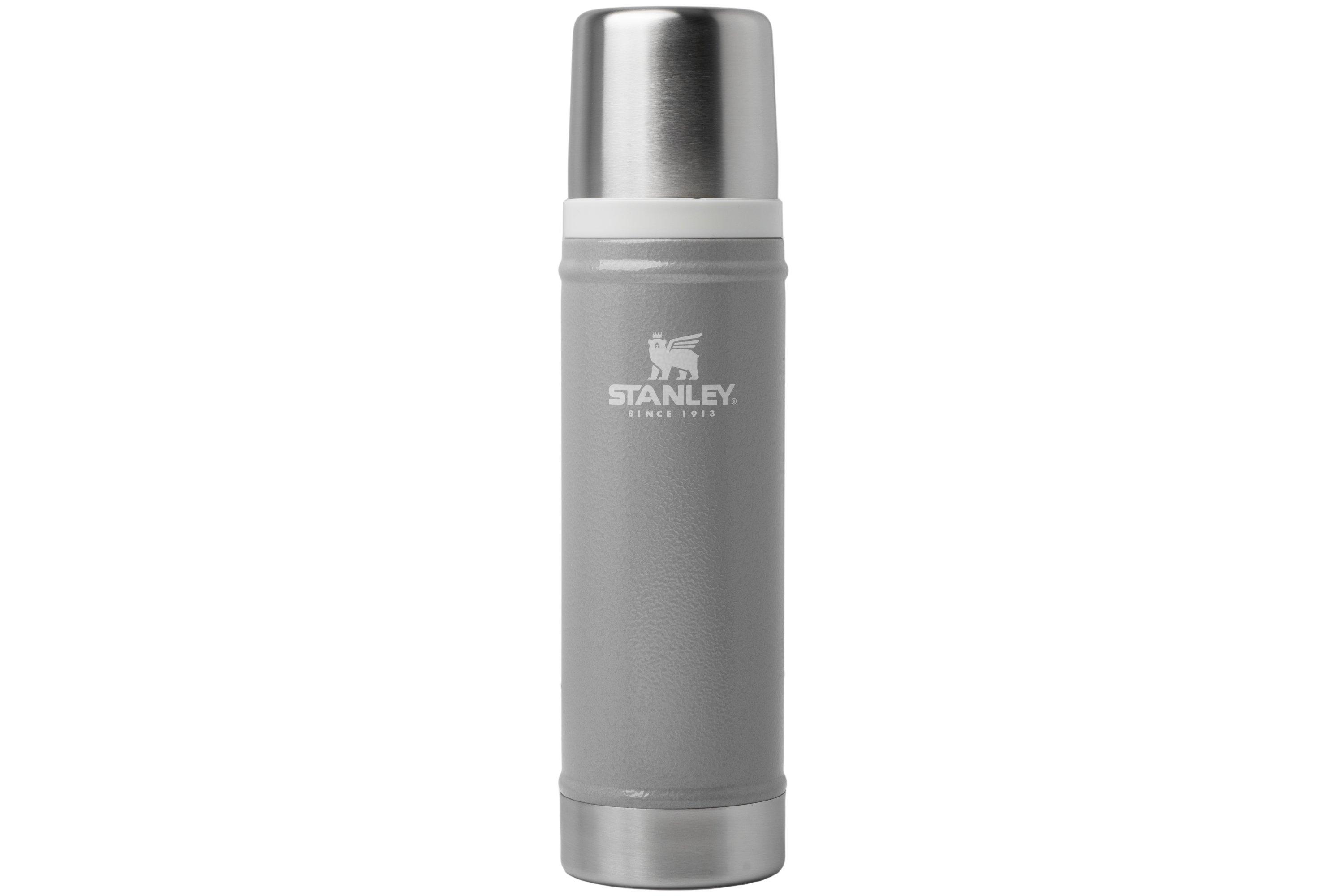 Stanley Stanley The Legendary Classic Bottle 20oz, Hammertone Ash 10-11345-0063 insulated bottle with pour-through stopper and cup, 590 ml