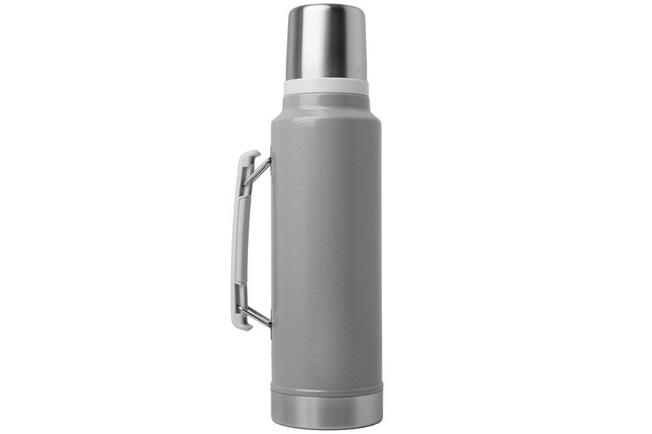 Afbeelding voor Stanley The Legendary Classic Bottle 1.5QT, Hammertone Ash 10-11347-0337 thermosfles met schenkdop en drinkbeker, 1.4L