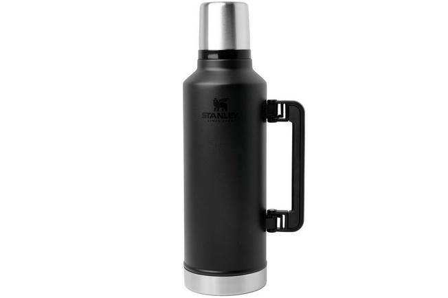 Afbeelding voor Stanley The Legendary Classic Bottle 2.0 2.5QT, Black 10-11349-0017 thermosfles met schenkdop en drinkbeker, 2.3L