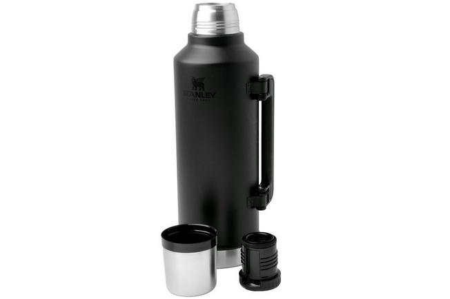 Afbeelding voor Stanley The Legendary Classic Bottle 2.0 2.5QT, Black 10-11349-0017 thermosfles met schenkdop en drinkbeker, 2.3L