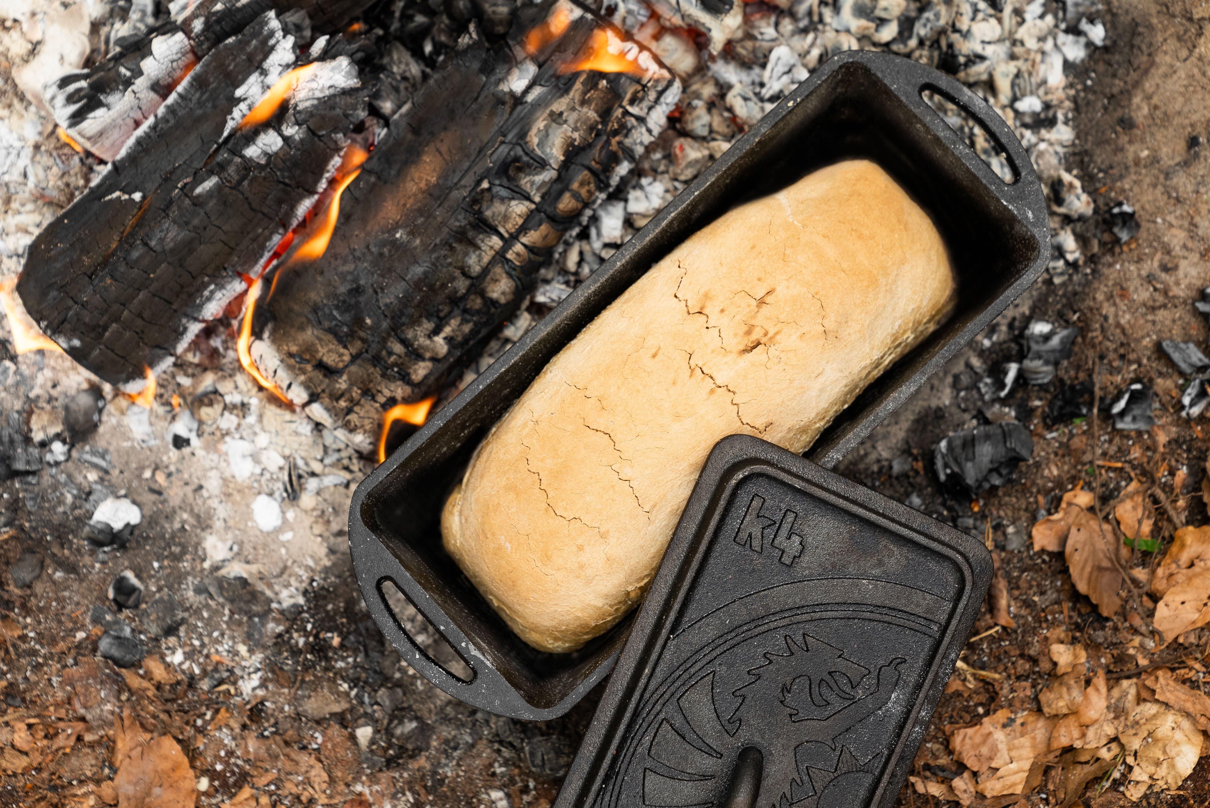 Petromax K4 bread tin with lid cast iron Advantageously shopping at Knivesandtools