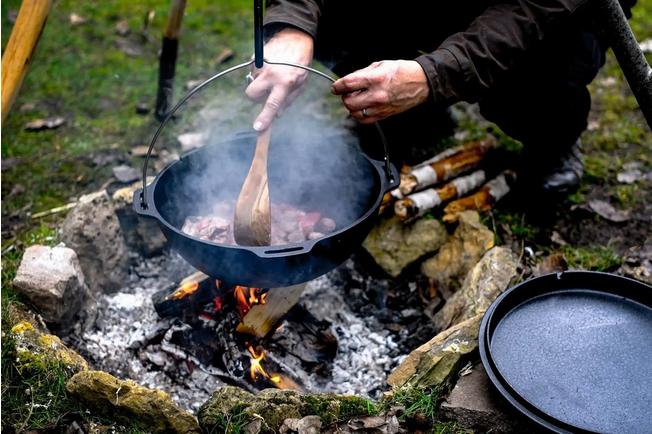 Afbeelding voor Petromax Kazan KAZ8, 8 liter gietijzeren kookpot