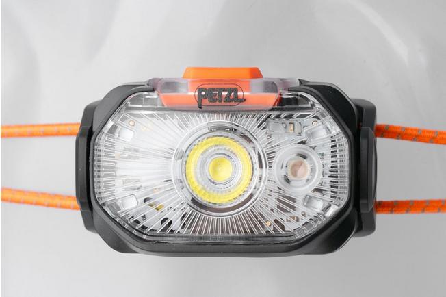 Afbeelding voor Petzl Swift LT Black E102AB00 zwart, oplaadbare hoofdlamp, 380 lumen