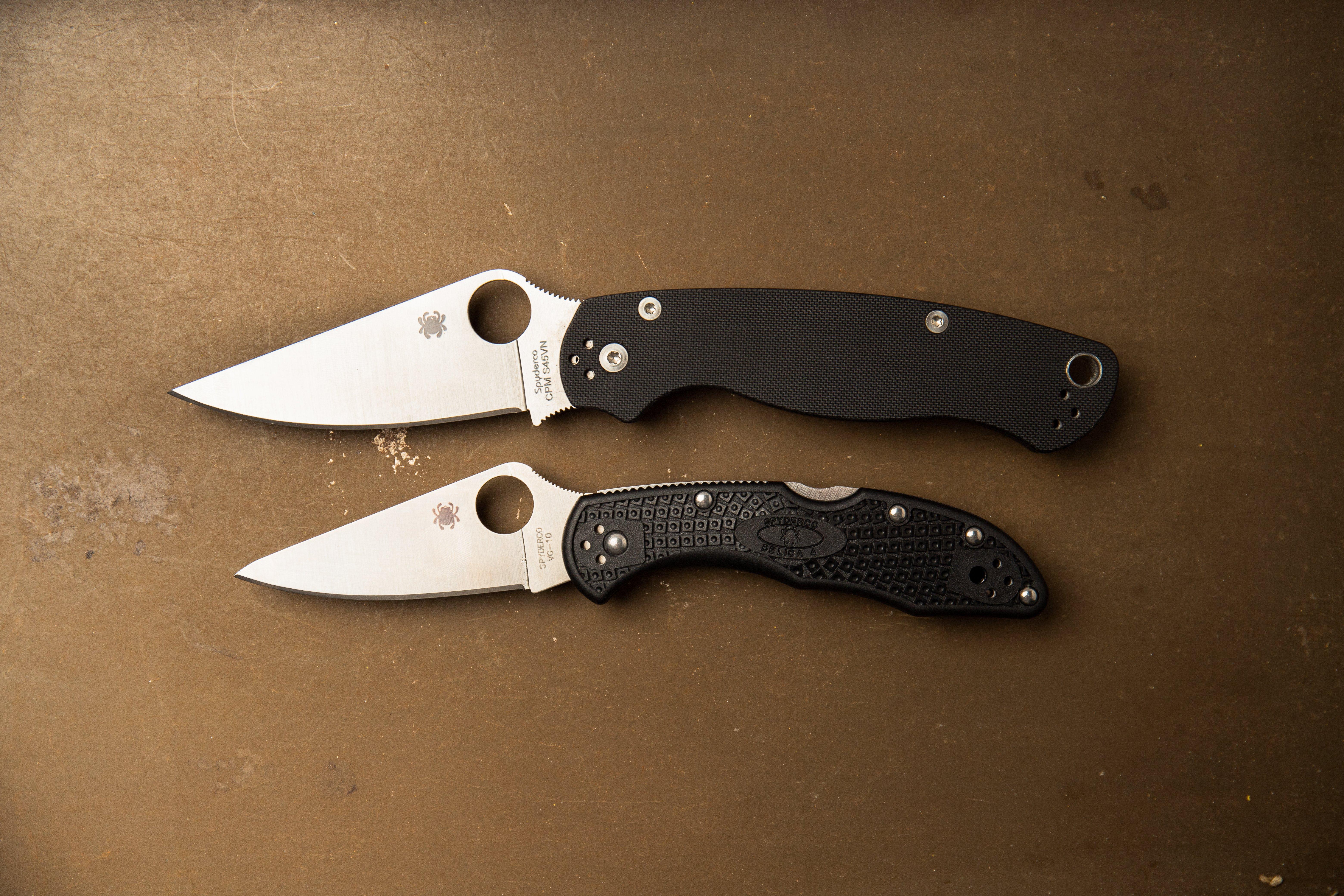 Spyderco Delica 4 vs Spyderco Paramilitary 2