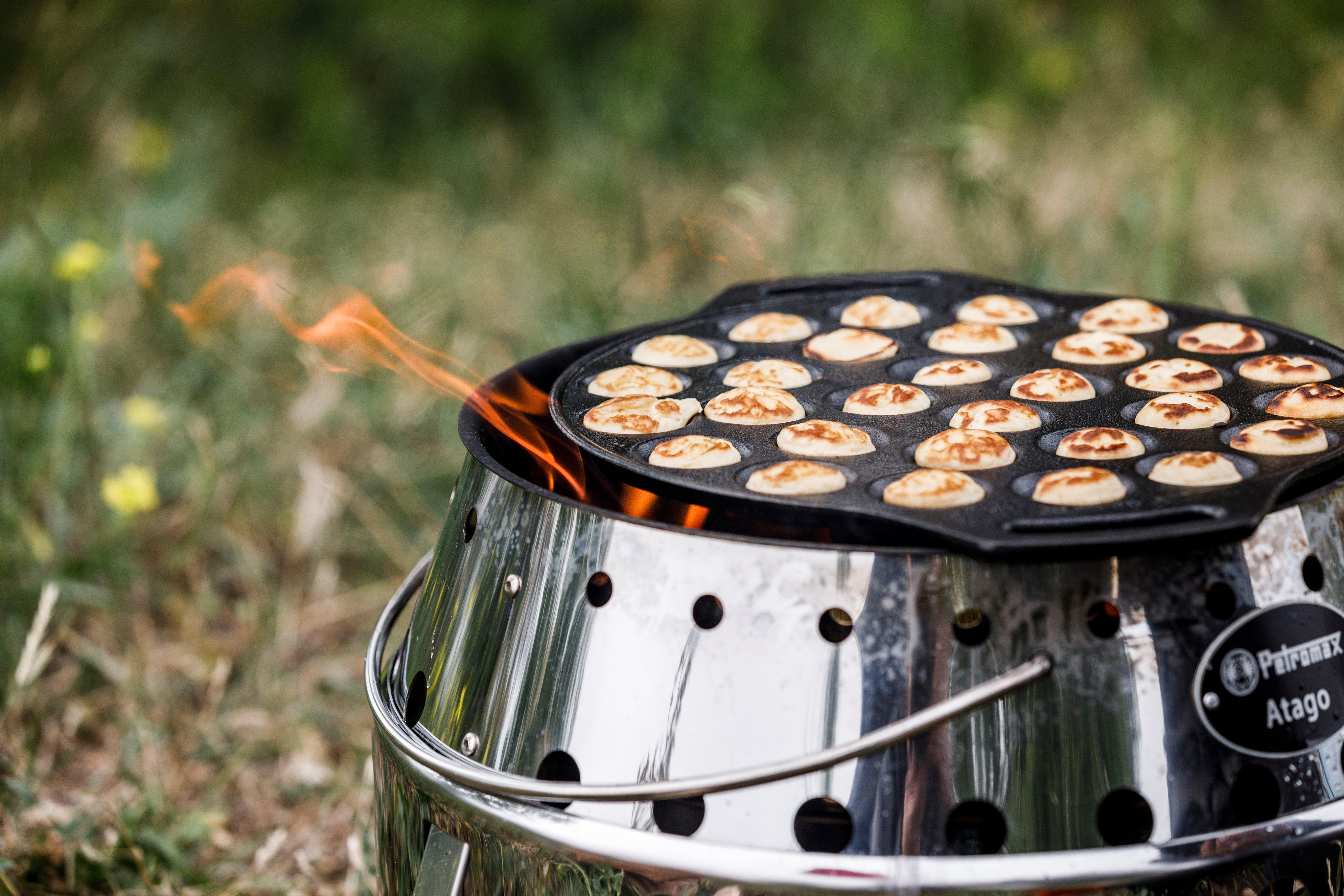  Cast Iron Poffertjes Pancake Pan, Enameled Bottom Dutch Mini Pancake  Maker: Home & Kitchen