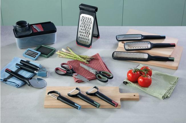 Image for Richardson Sheffield Refinest R500RDHCBR272 pizza cutter
