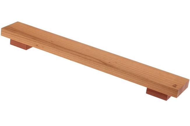 Barre porte-couteaux aimantée en bois