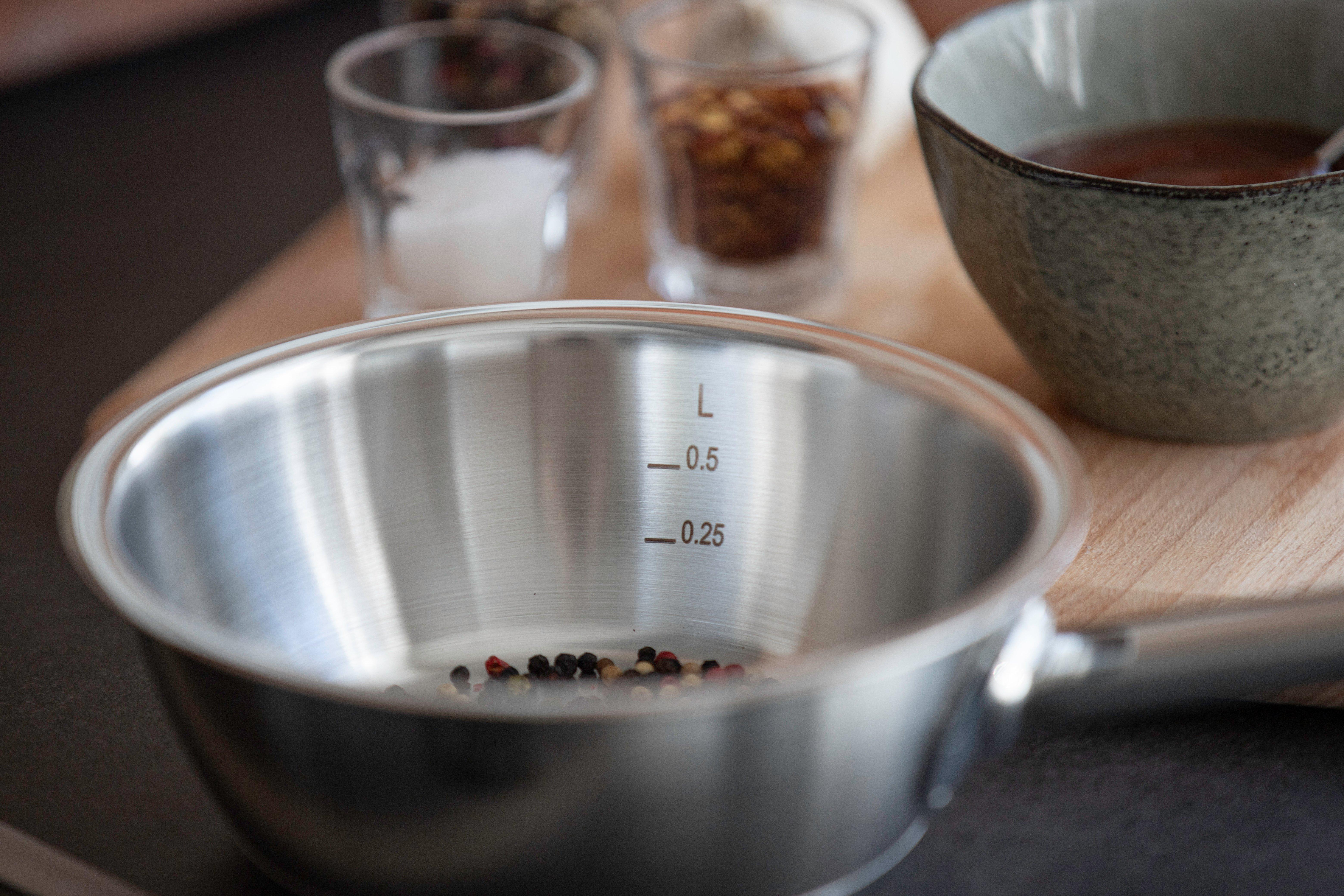 Comment nettoyer une casserole en Inox? 